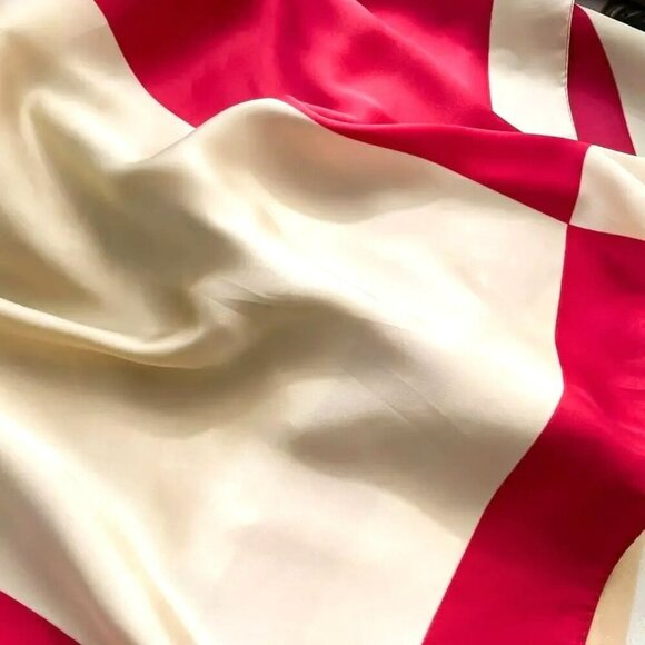 NWT - Luxurious V-Shape Print Square Scarf (SKU 0267) - Picture 2 of 7